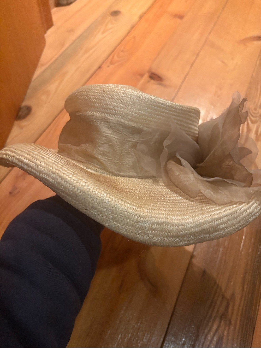 Women's Wide-Brim Straw Hat with Floral Accent - Cream